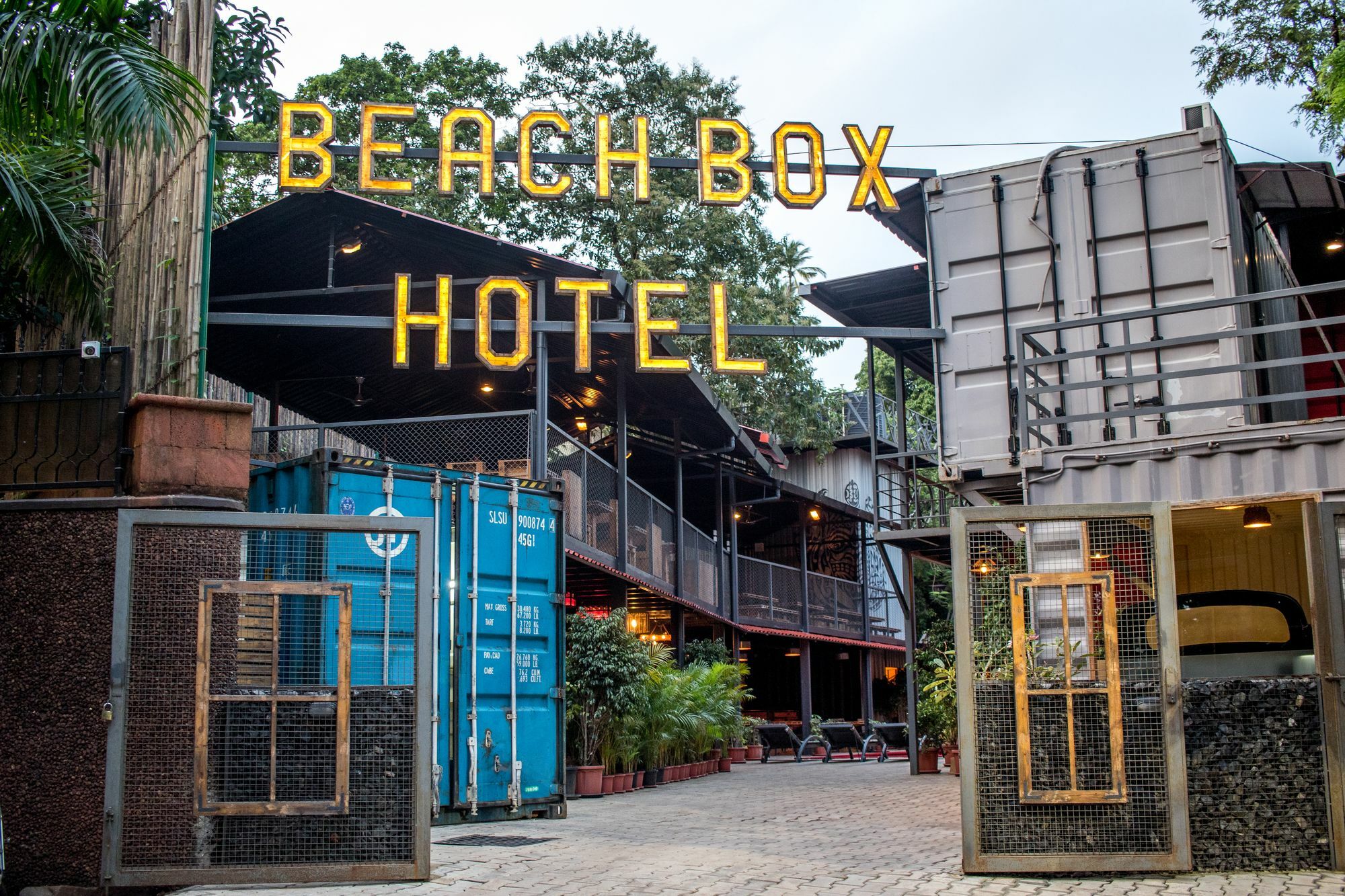 Beach Box Hotel Baga Gosavvy Collection Exterior photo